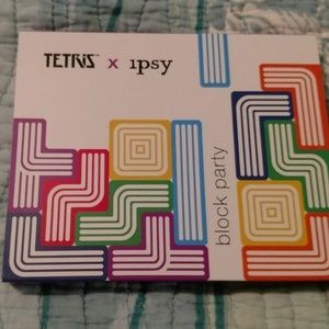 💜SOLD💜 Ipsy Tetris Eyeshadow Palette 🎨